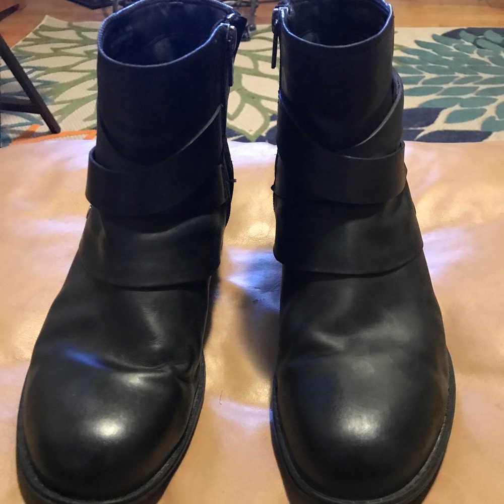 Clarks Black Ankle Leather boots Size 10 M